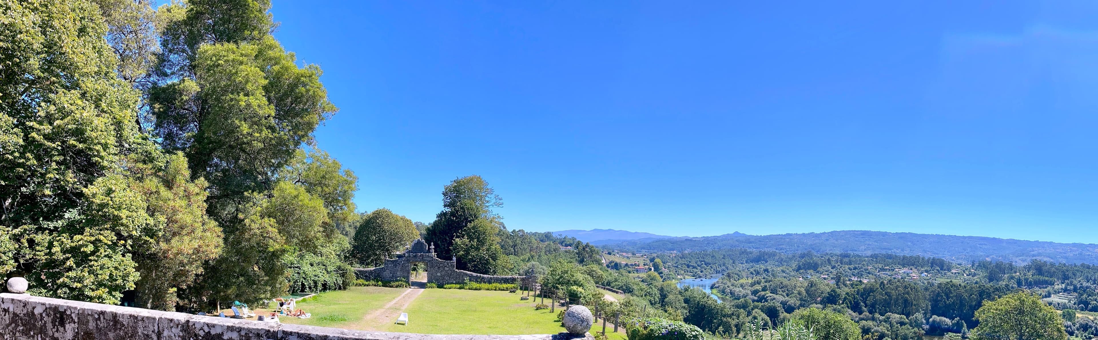 Casa da Boavista - Vista panorâmica do relvado para eventos e cerimónias em Ponte de Lima